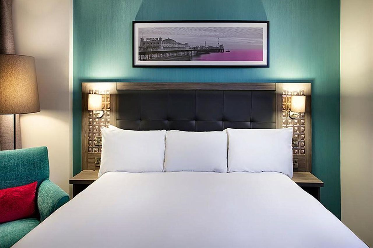 Leonardo 4* Brighton